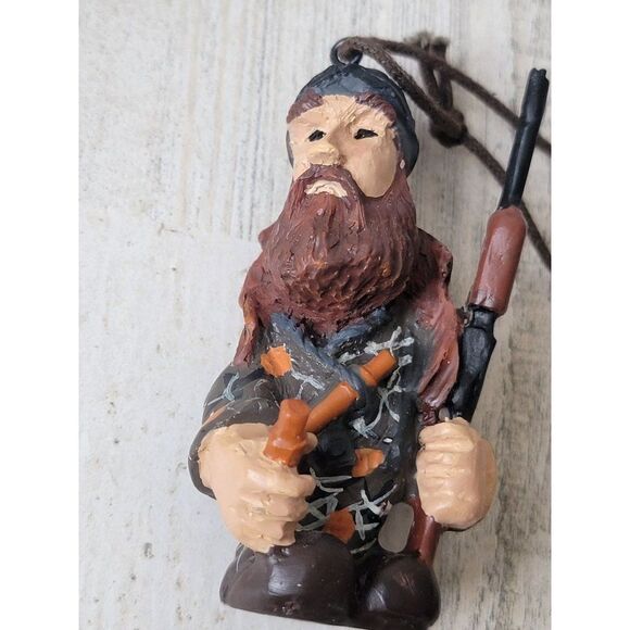 Hunter hunting shotgun shell ornament Xmas decor - Picture 2 of 6